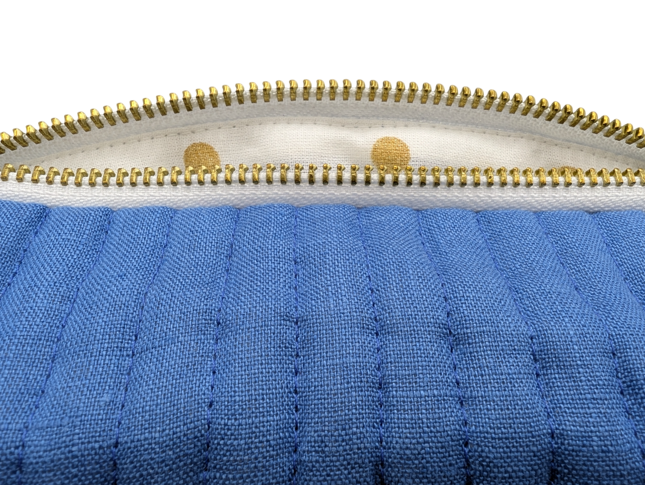 Trousse de toilette en lin bleu