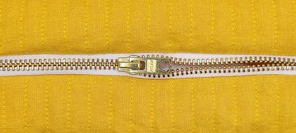 Trousse de toilette en lin jaune